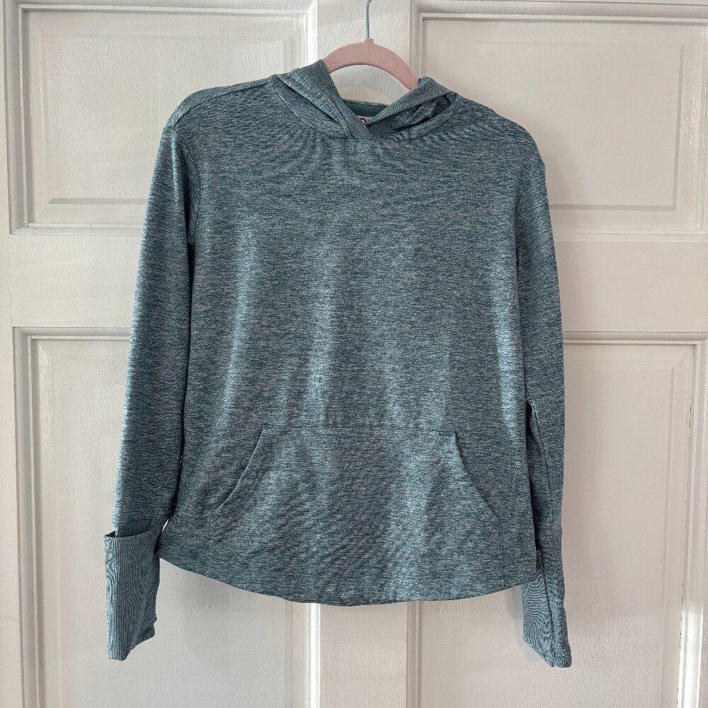 Athleta Girls Long Sleeve Hooded Shirt. Like New! Size 6.